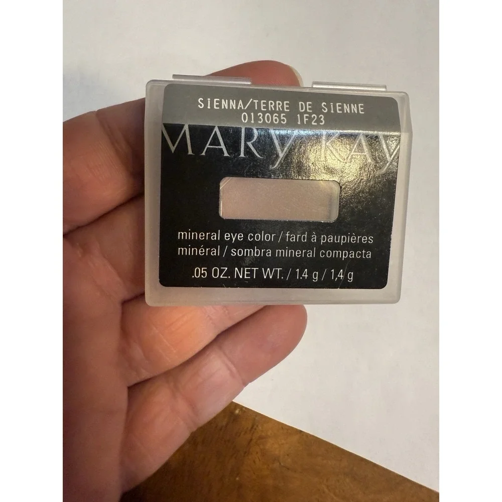 Lot of 9 Mary Kay‎ Mineral Eye Color Eye Shadow .05 oz Brand New DISCONTINUED